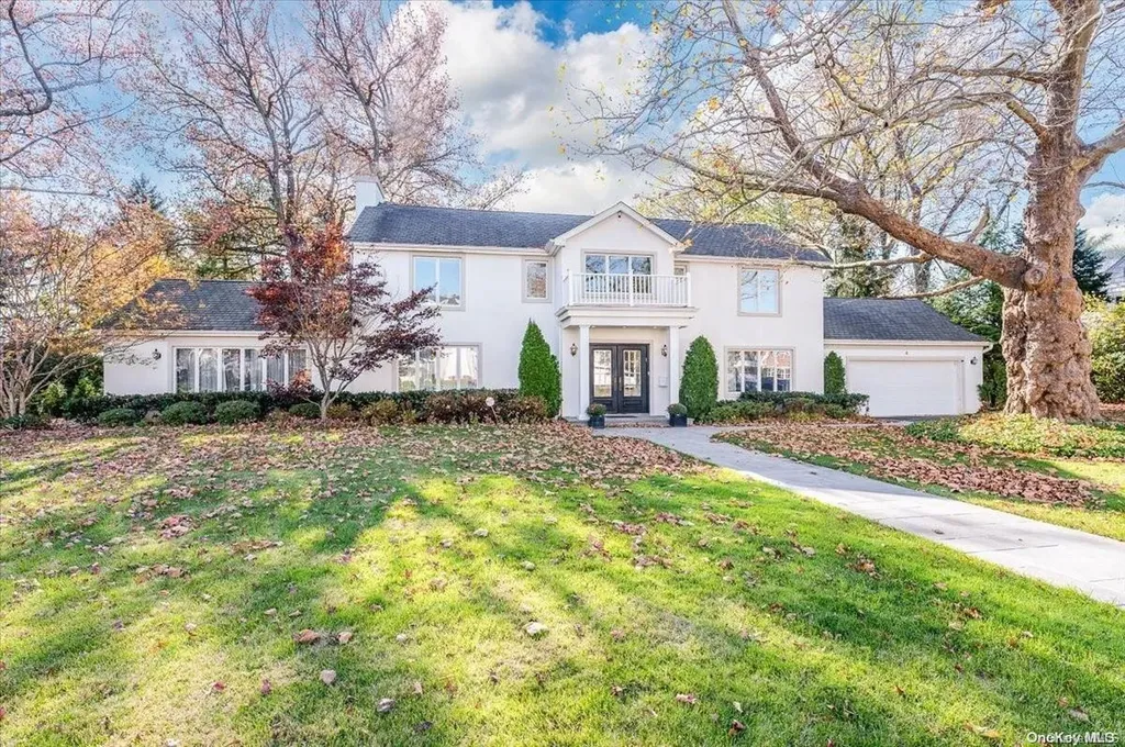 4 Rosemont Place Great Neck NY 11023