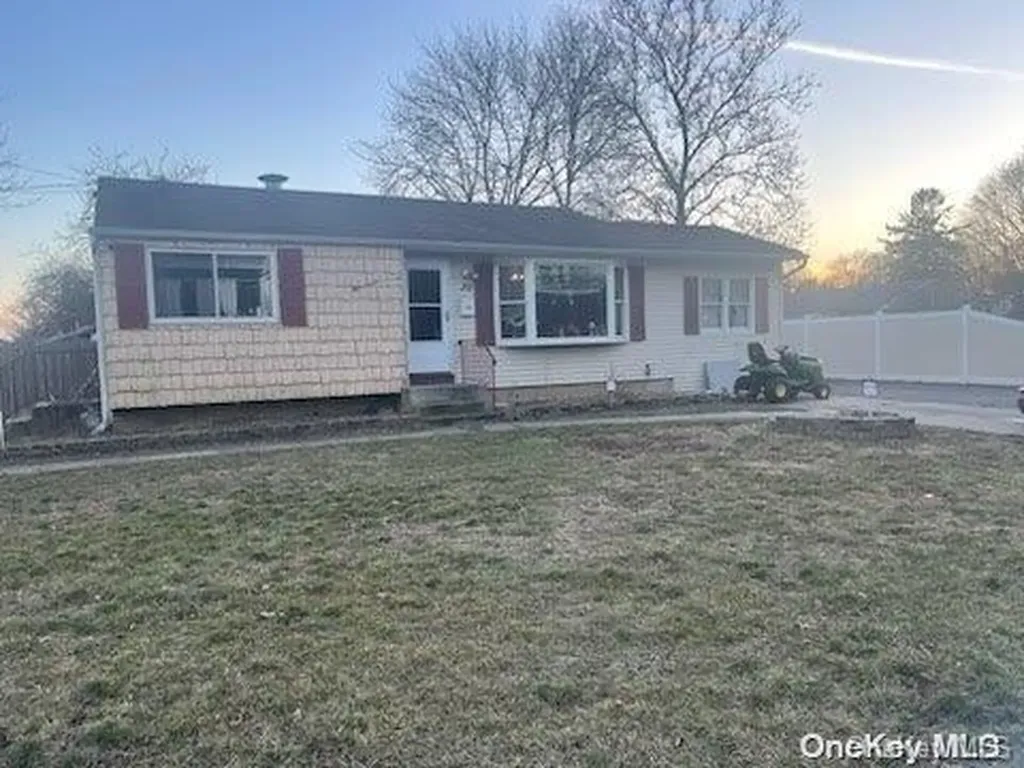 30 Locust Drive Bay Shore NY 11706