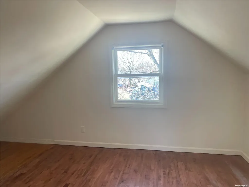 21 E Walnut Street Central Islip NY 11722