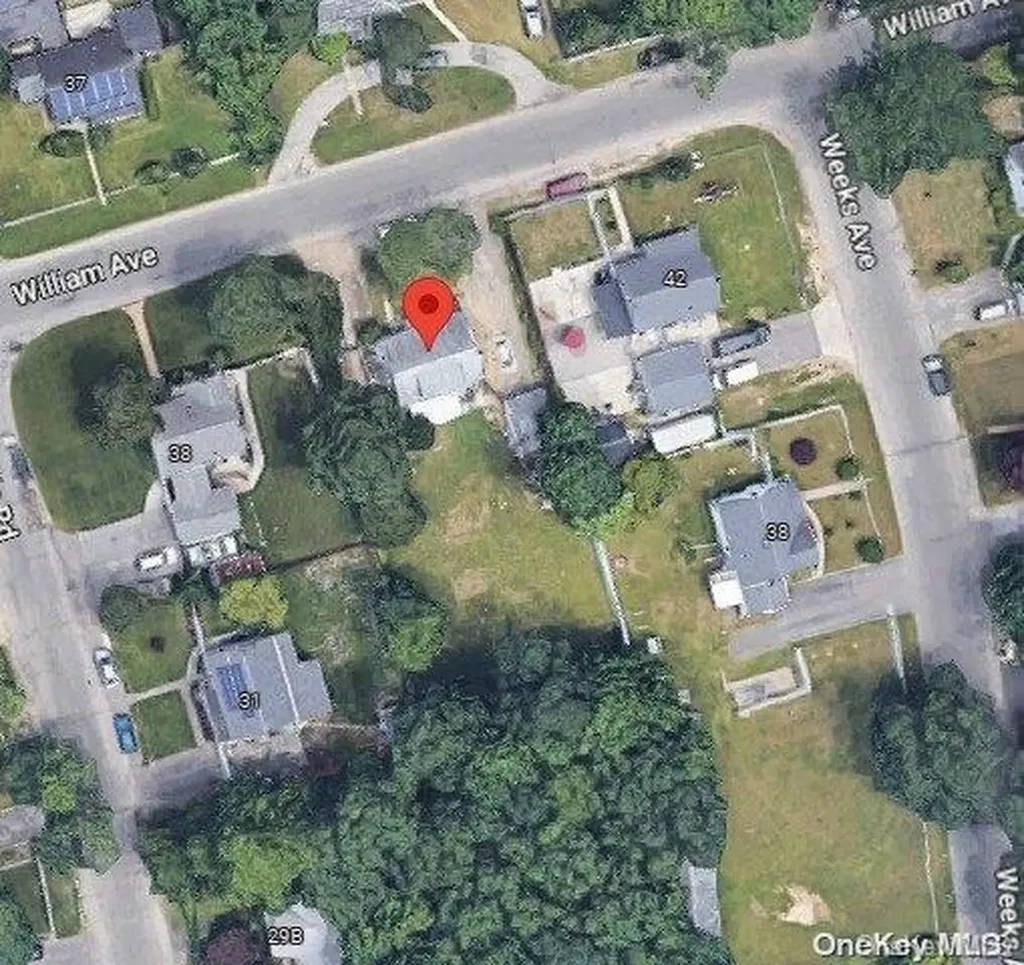 40 William Avenue Central Islip NY 11722