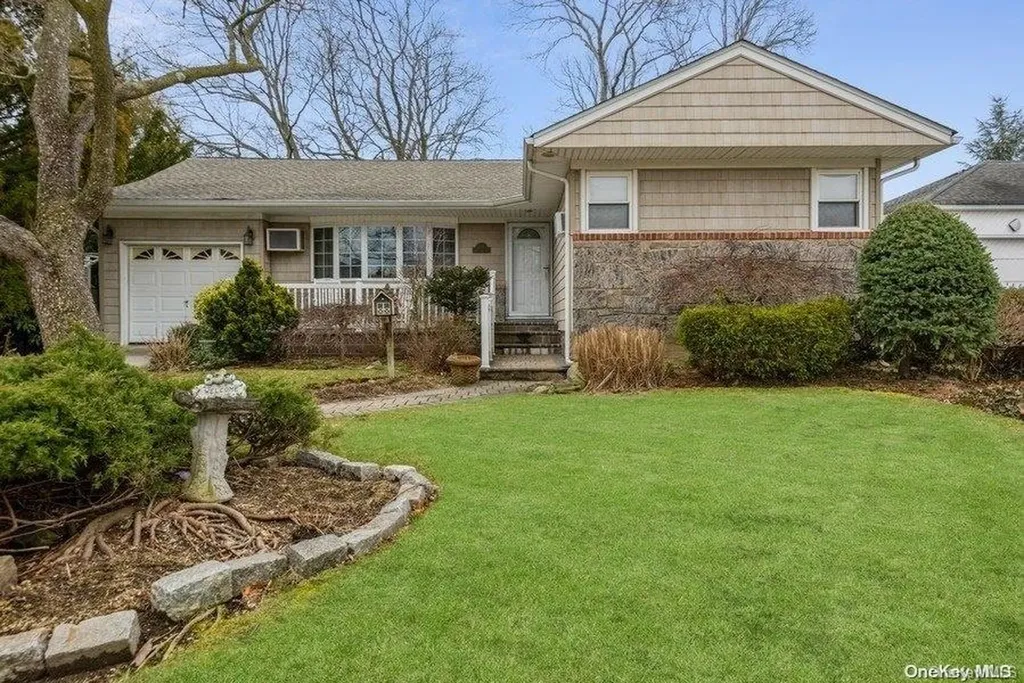 868 Leeds Drive North Bellmore NY 11710