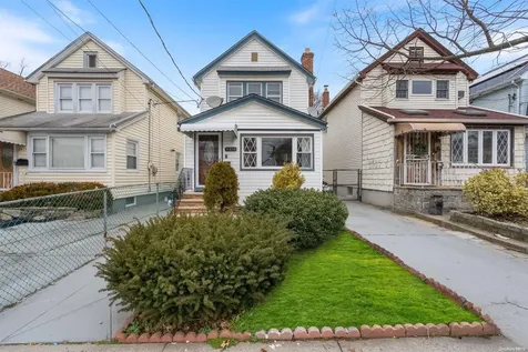 93-15 214th Place Queens Village NY 11428