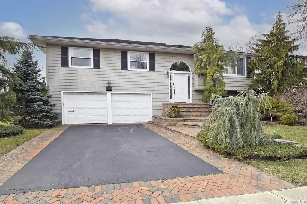 2864 Shore Drive Merrick NY 11566