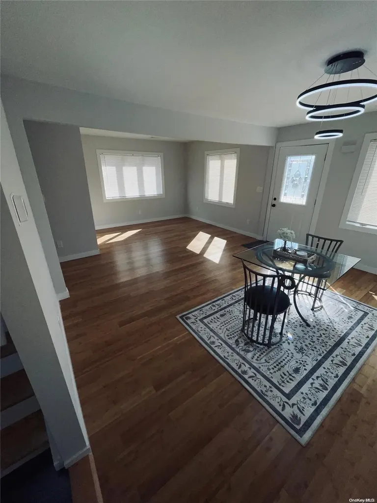 135 Westchester Avenue West Babylon NY 11704