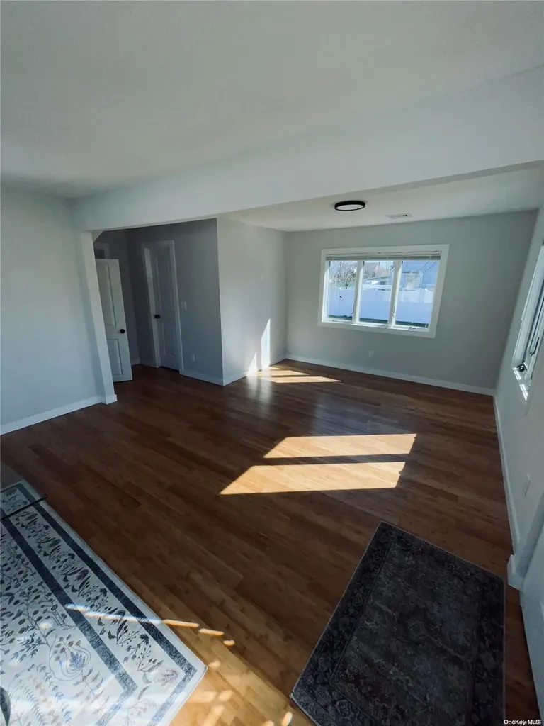 135 Westchester Avenue West Babylon NY 11704
