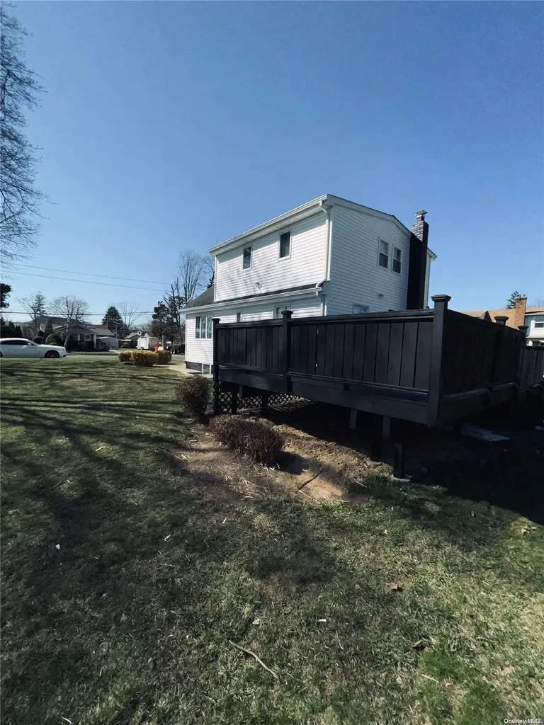 135 Westchester Avenue West Babylon NY 11704