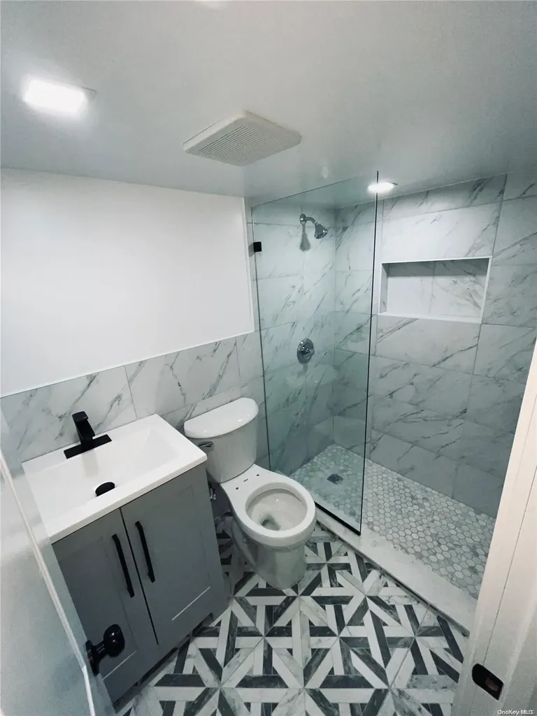 135 Westchester Avenue West Babylon NY 11704
