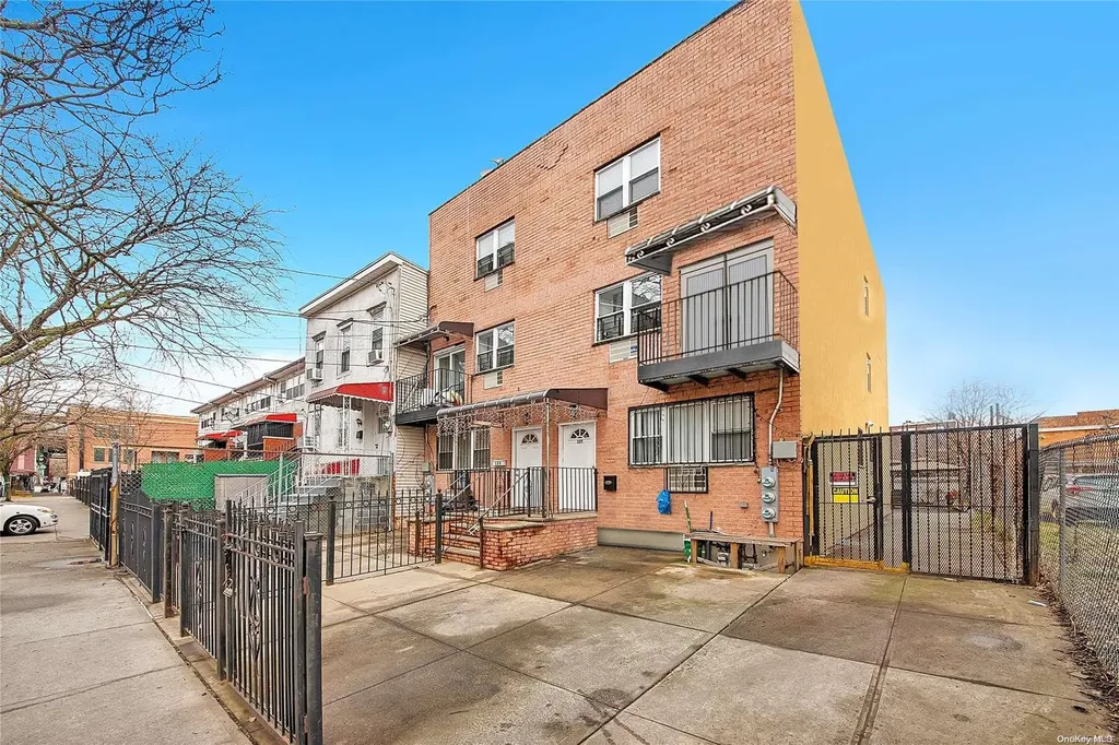 127 Van Siclen Avenue Brooklyn NY 11207