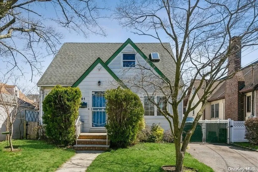91 Liberty Boulevard Valley Stream NY 11580