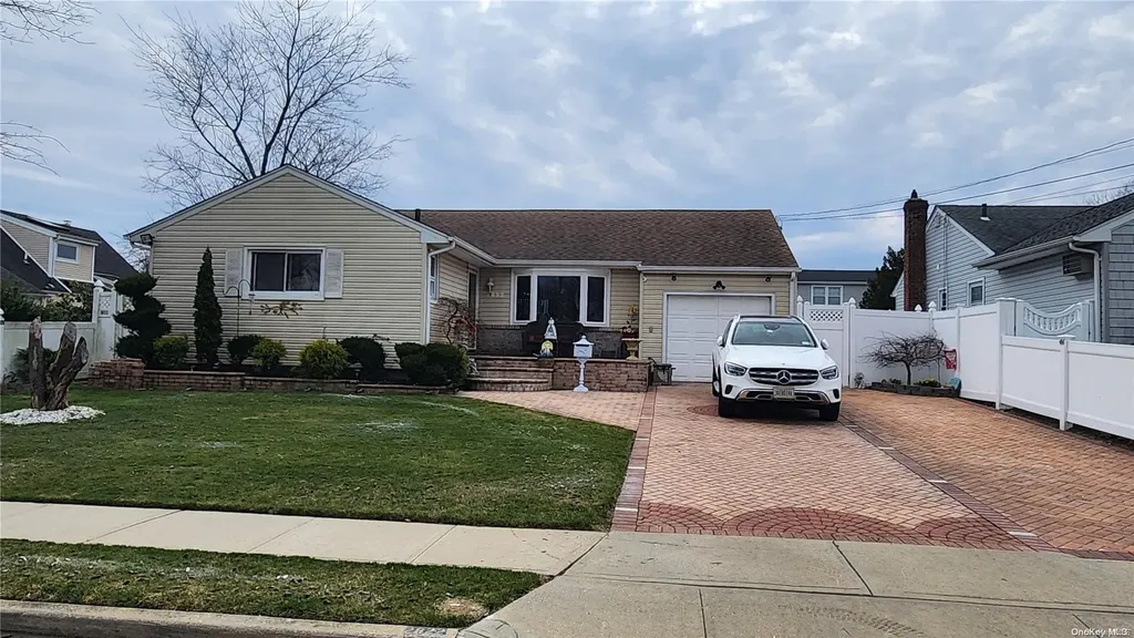 2822 Carnation Avenue Baldwin NY 11510