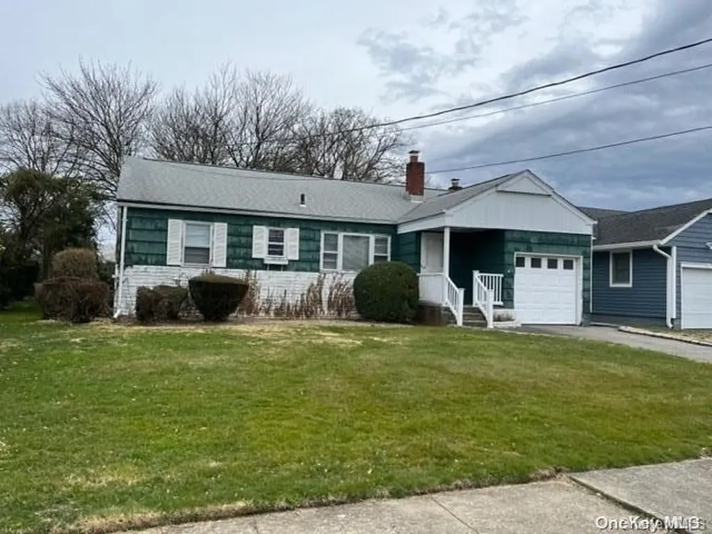 1087 Ott Lane Merrick NY 11566