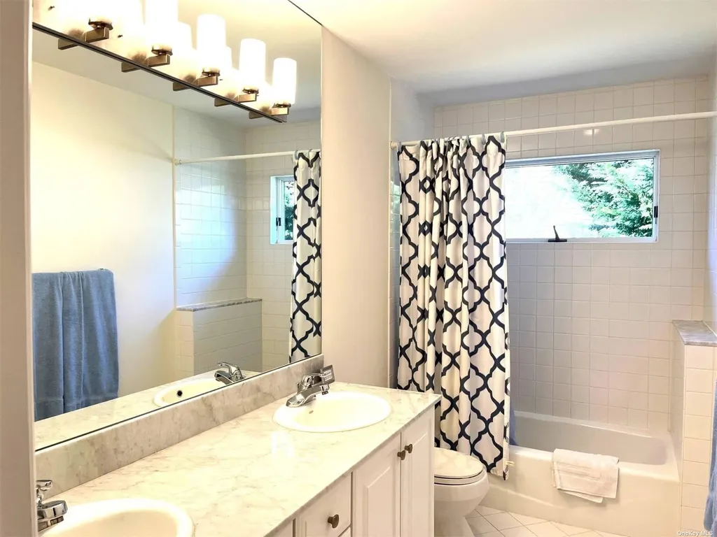 43 Bridle Path Westhampton Beach NY 11978