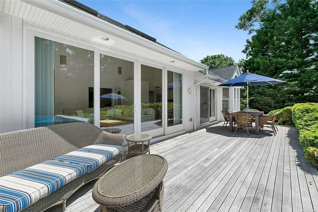 43 Bridle Path Westhampton Beach NY 11978