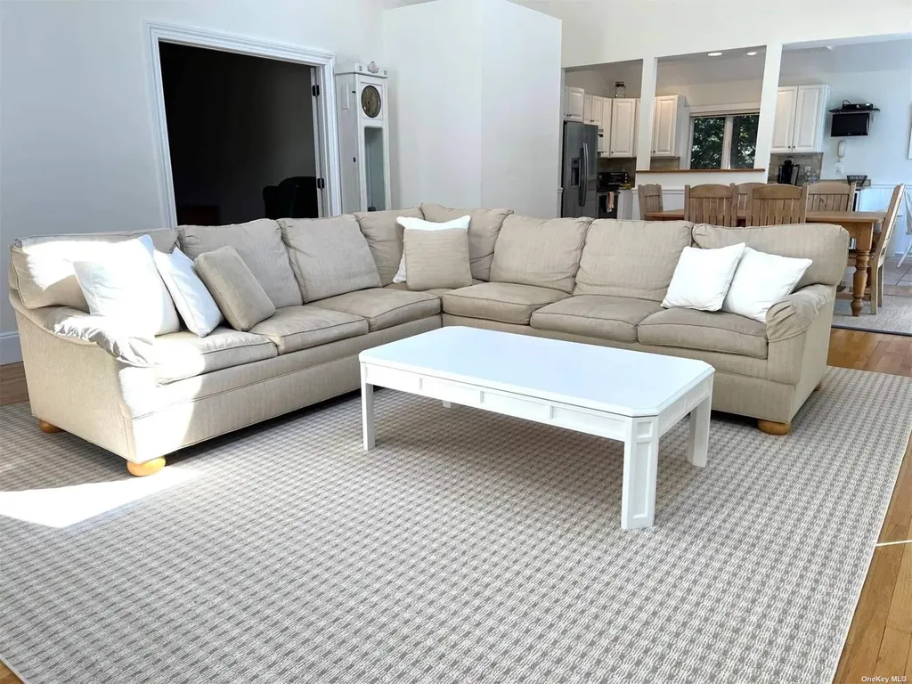 43 Bridle Path Westhampton Beach NY 11978