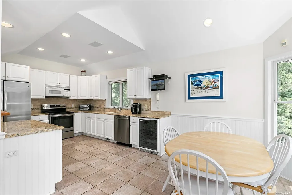 43 Bridle Path Westhampton Beach NY 11978