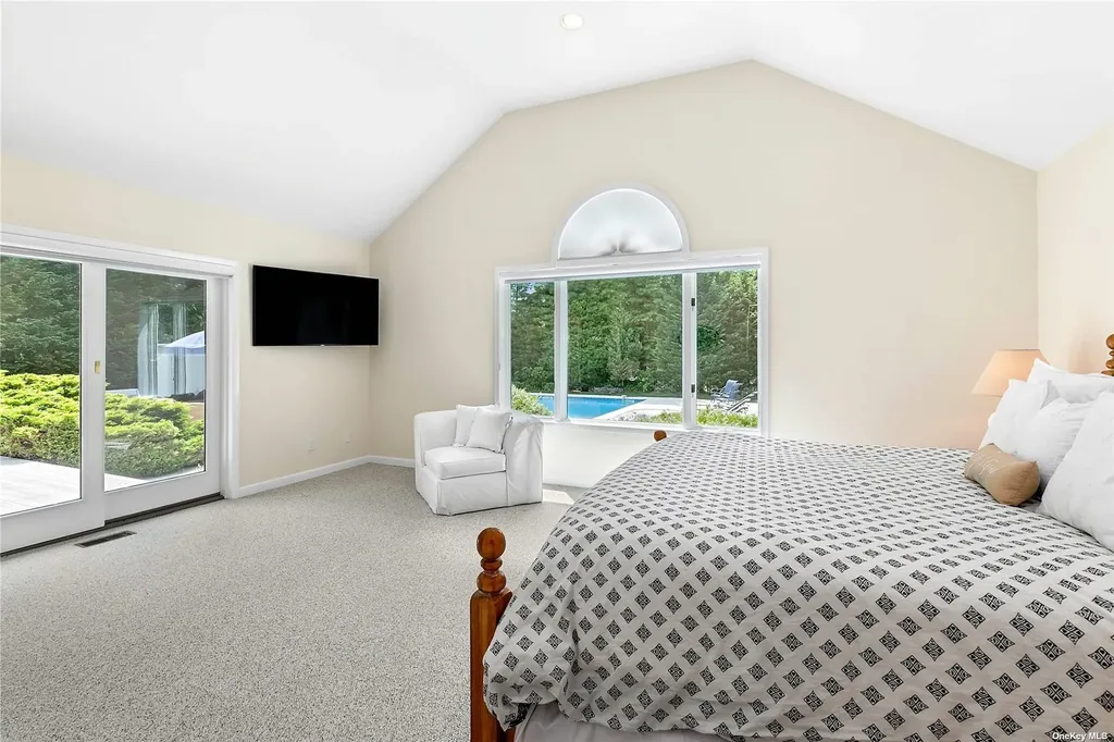 43 Bridle Path Westhampton Beach NY 11978