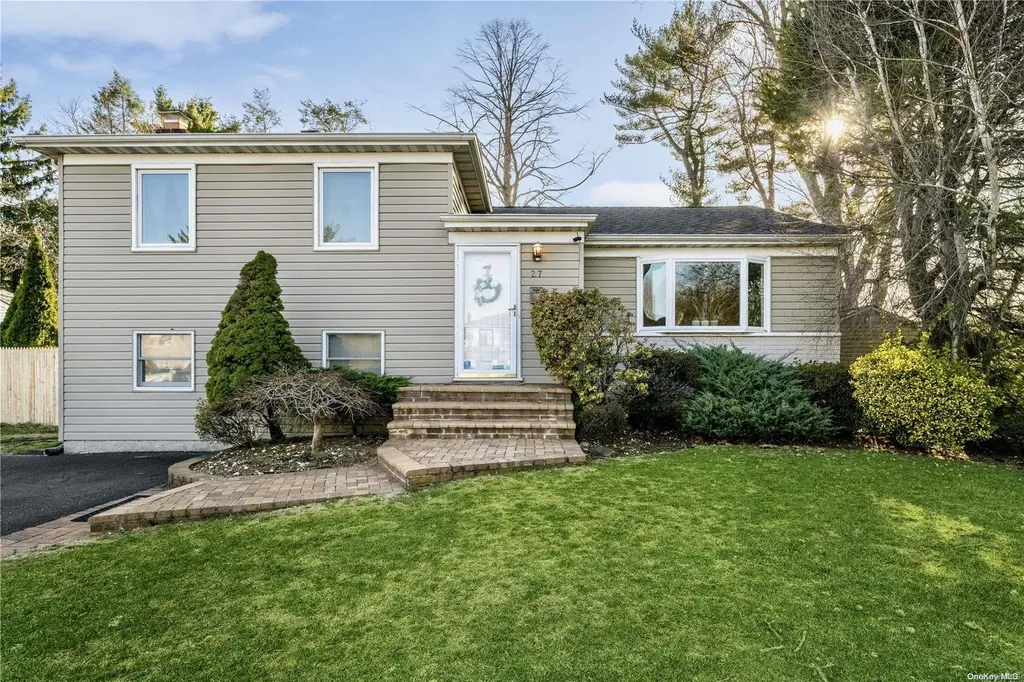 27 Venus Road Syosset NY 11791