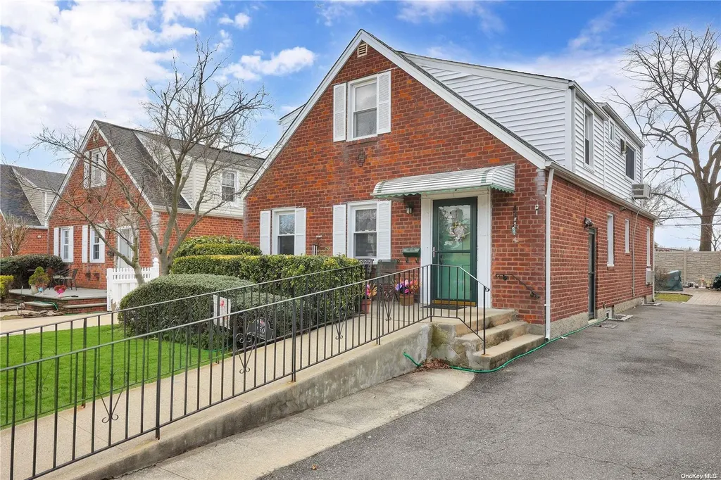 150 Ann Street Valley Stream NY 11580