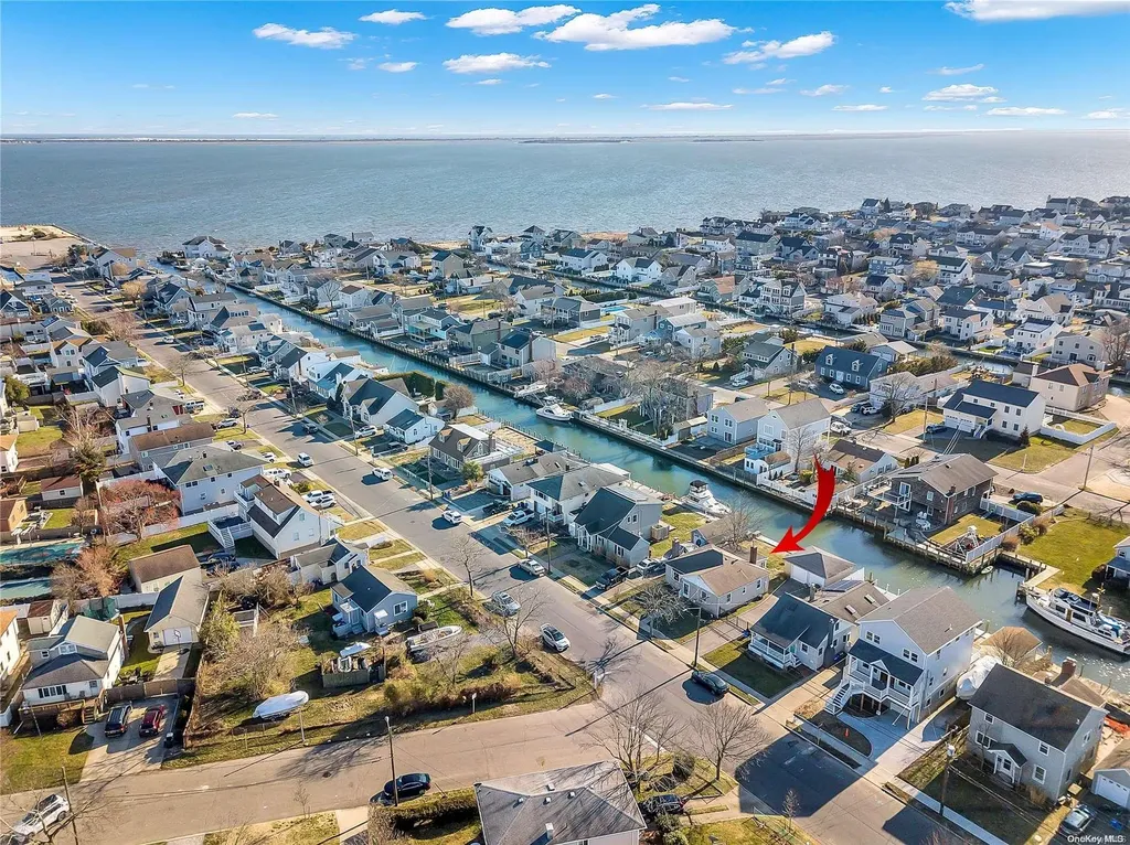 534 Fire Island Avenue Babylon NY 11702