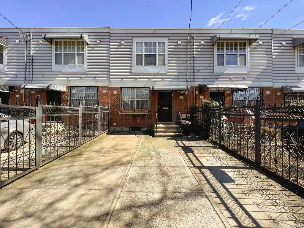 683 Alabama Avenue Brooklyn NY 11207
