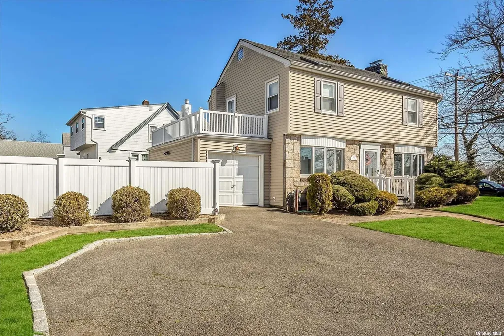 69 School Street Malverne NY 11565