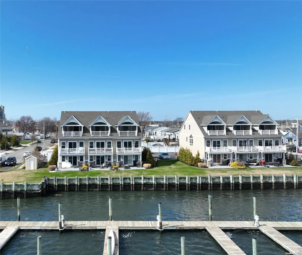 100 Empire Boulevard Island Park NY 11558