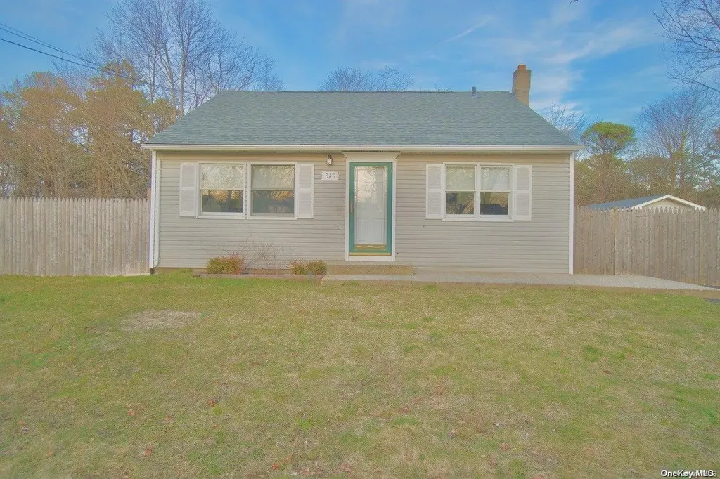 949 Taylor Avenue East Patchogue NY 11772