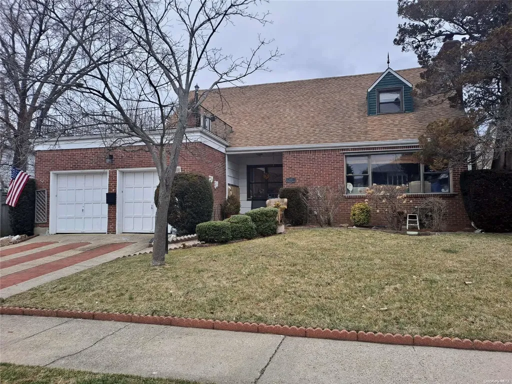 411 E Walnut Street Long Beach NY 11561