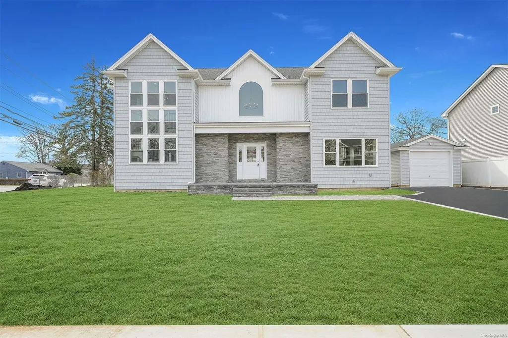 2 Polo Road Massapequa NY 11758