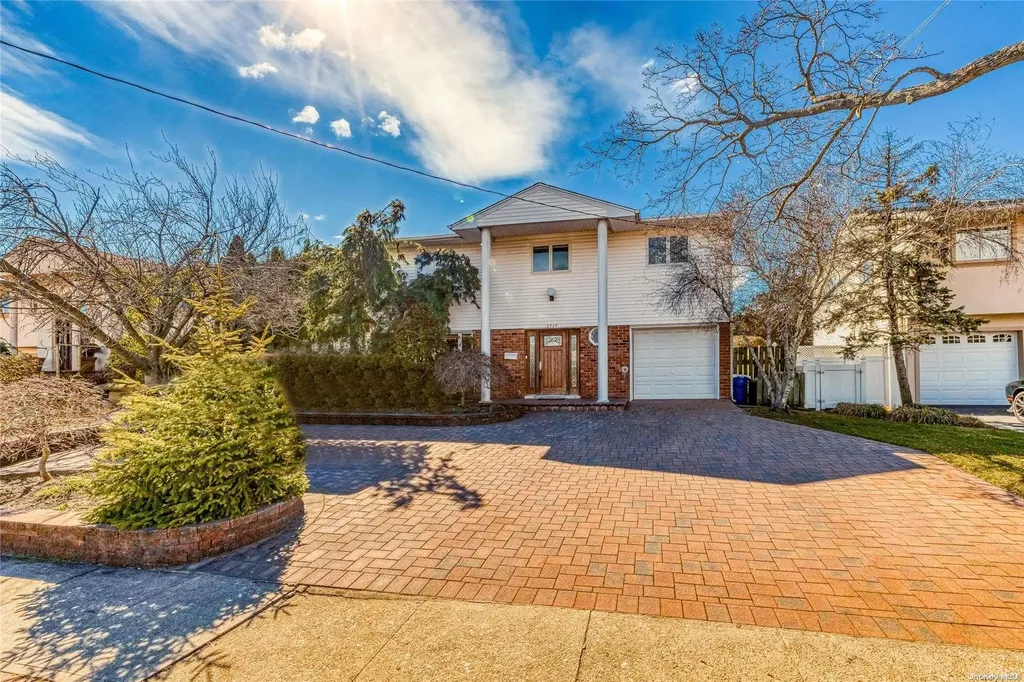2928 Judith Drive Bellmore NY 11710