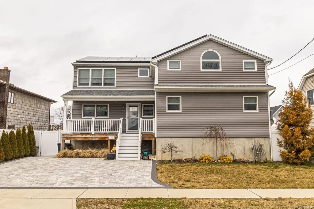 50 E Lido Promenade Lindenhurst NY 11757