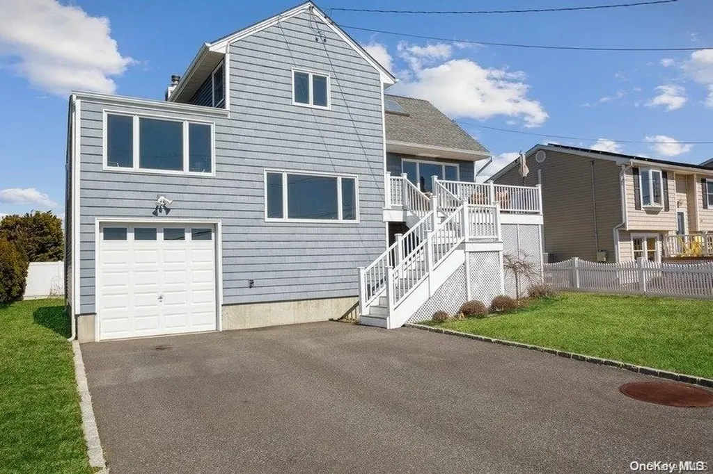 49 Sunset Lane Patchogue NY 11772