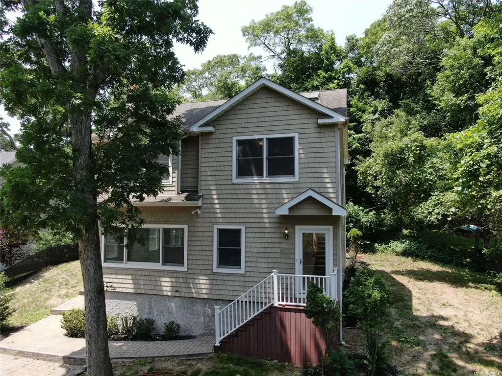 244 Broadway Rocky Point NY 11778