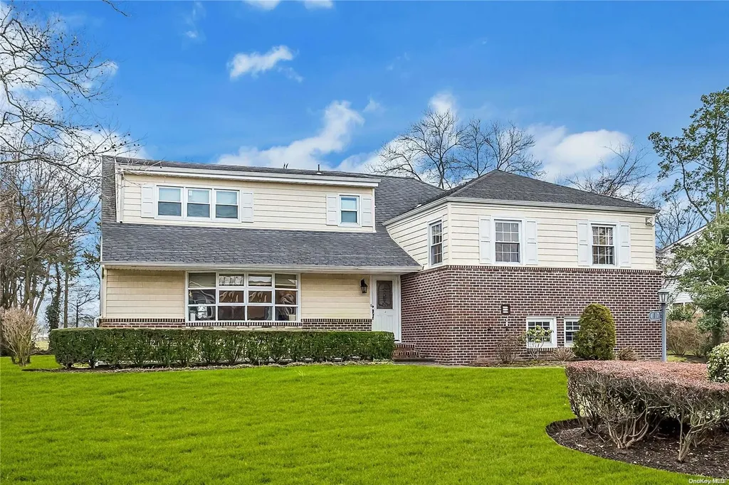 417 Pepperidge Road Hewlett NY 11557