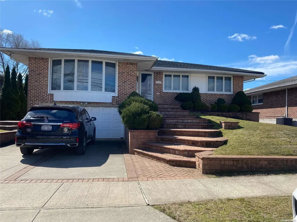 740 Allwyn Street Baldwin NY 11510