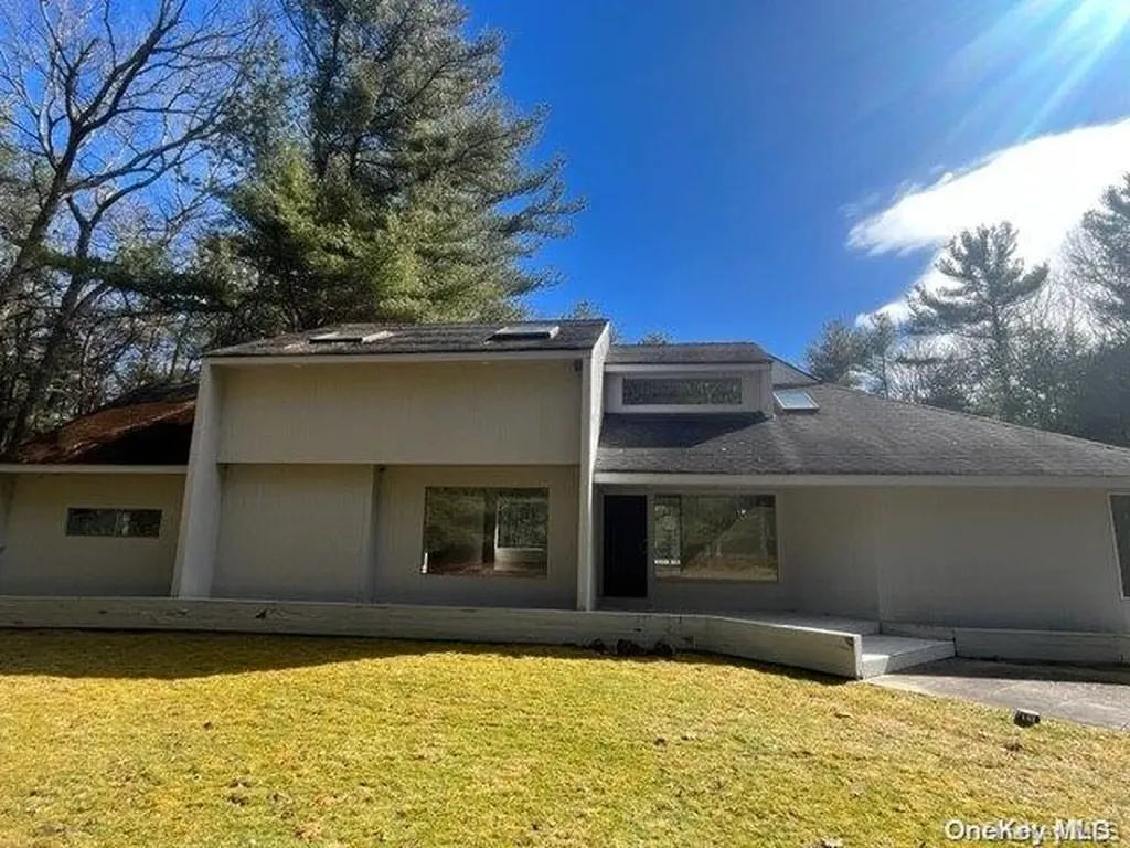 3 Cattle Walk East Hampton NY 11937