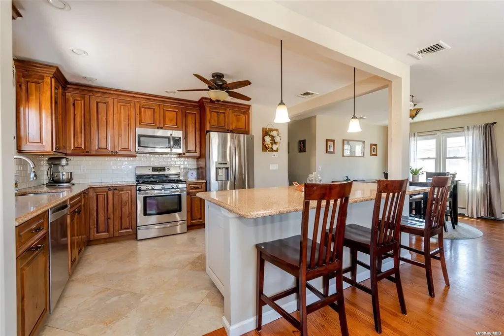 426 Mildred Street Oceanside NY 11572