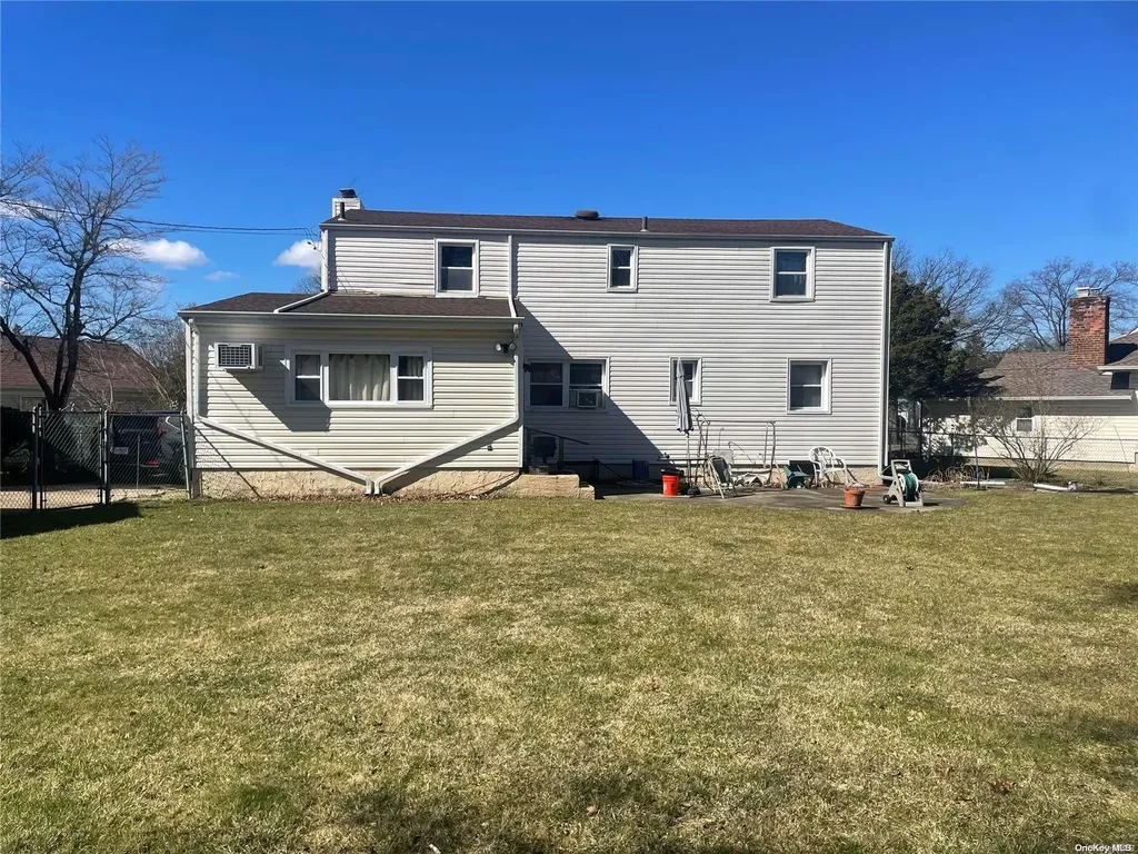 324 Arkansas Drive Valley Stream NY 11580