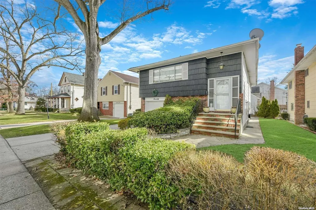 70 Brooklyn Avenue Valley Stream NY 11581