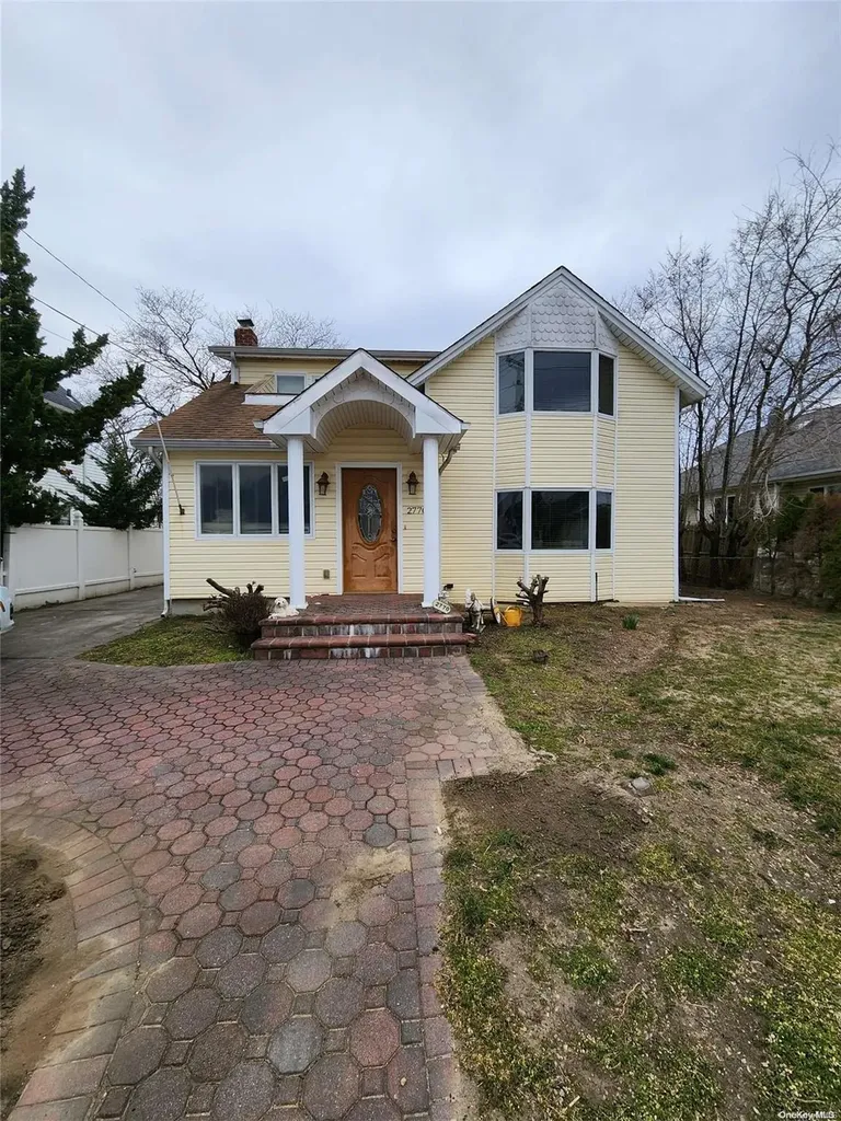2770 Central Avenue Baldwin NY 11510