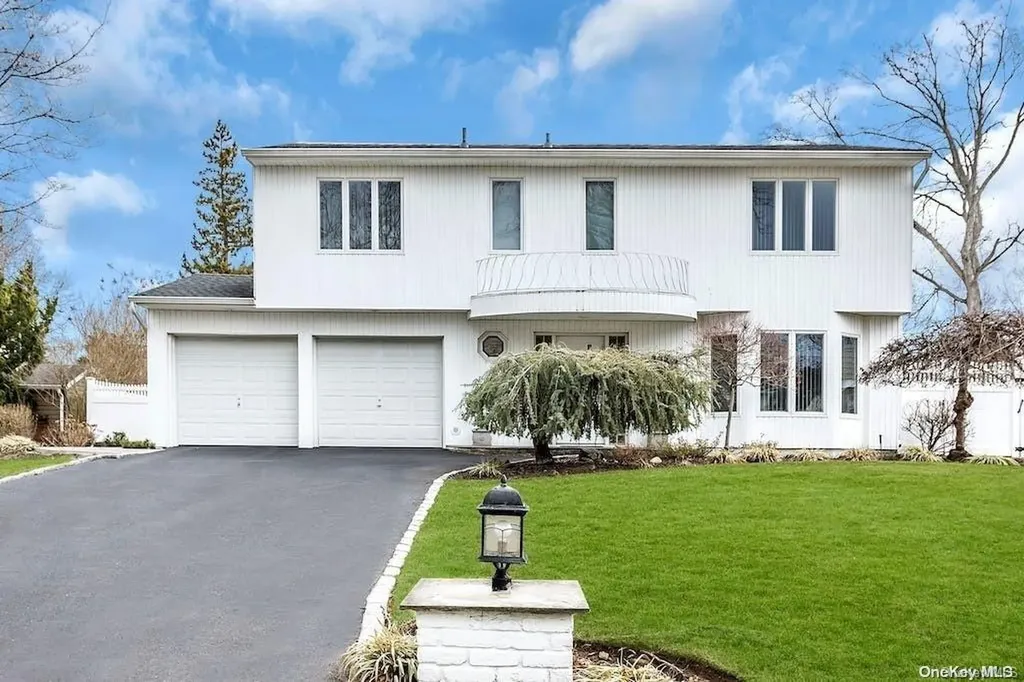 15 Glenmere Lane Commack NY 11725