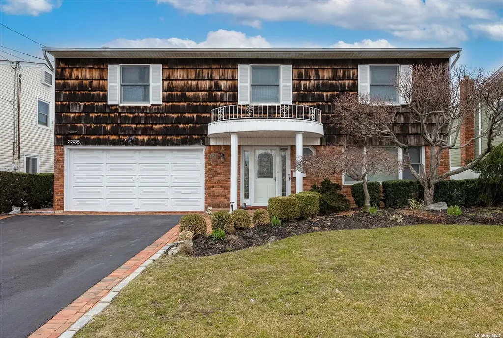 3335 Hewlett Avenue Merrick NY 11566