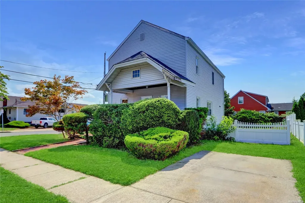 410 Oceanside Parkway Oceanside NY 11572
