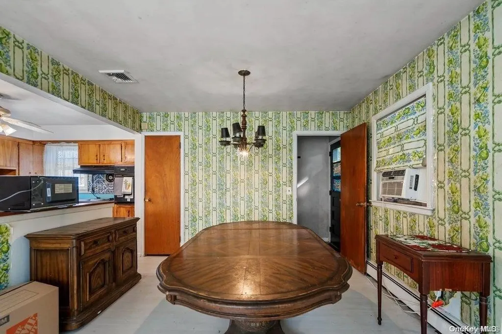 1931 Miller Place Merrick NY 11566
