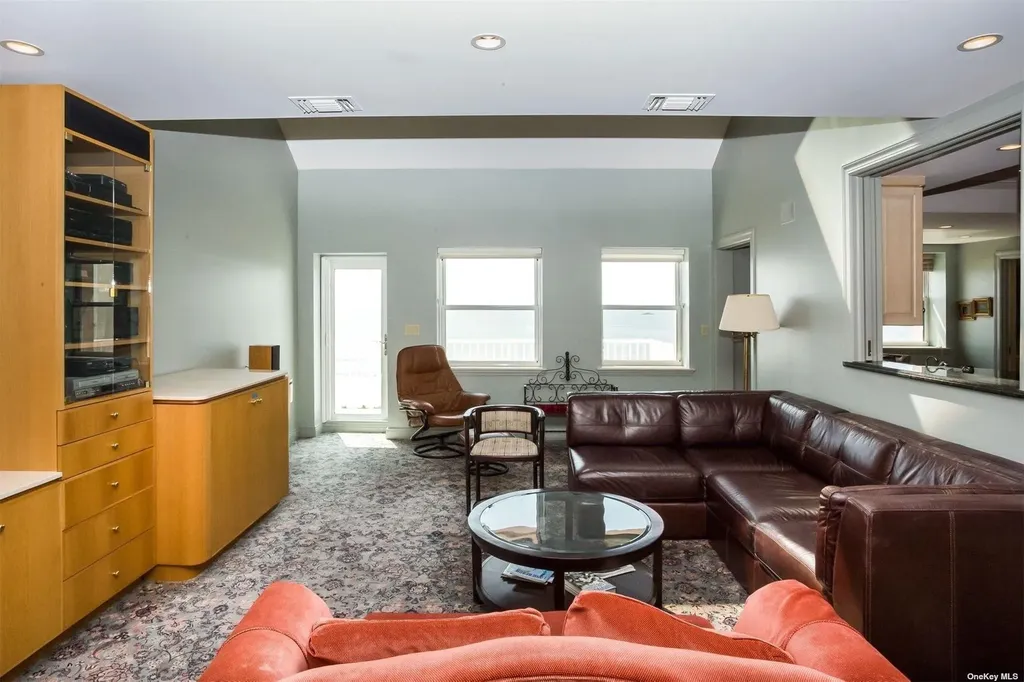 2 Richmond Road Lido Beach NY 11561
