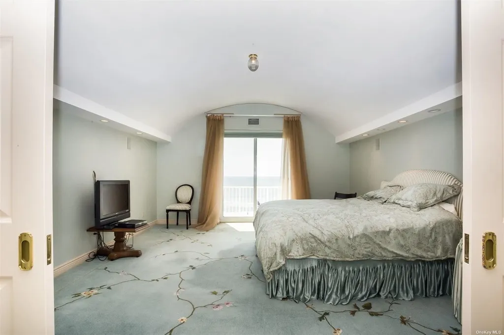 2 Richmond Road Lido Beach NY 11561