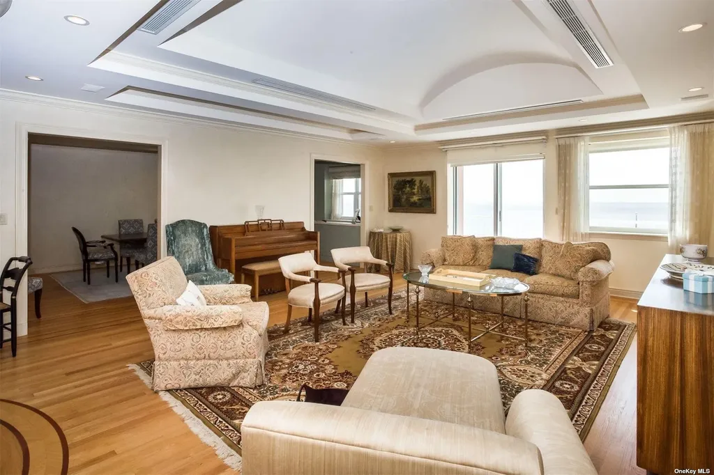 2 Richmond Road Lido Beach NY 11561