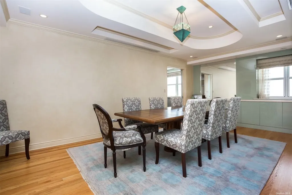 2 Richmond Road Lido Beach NY 11561