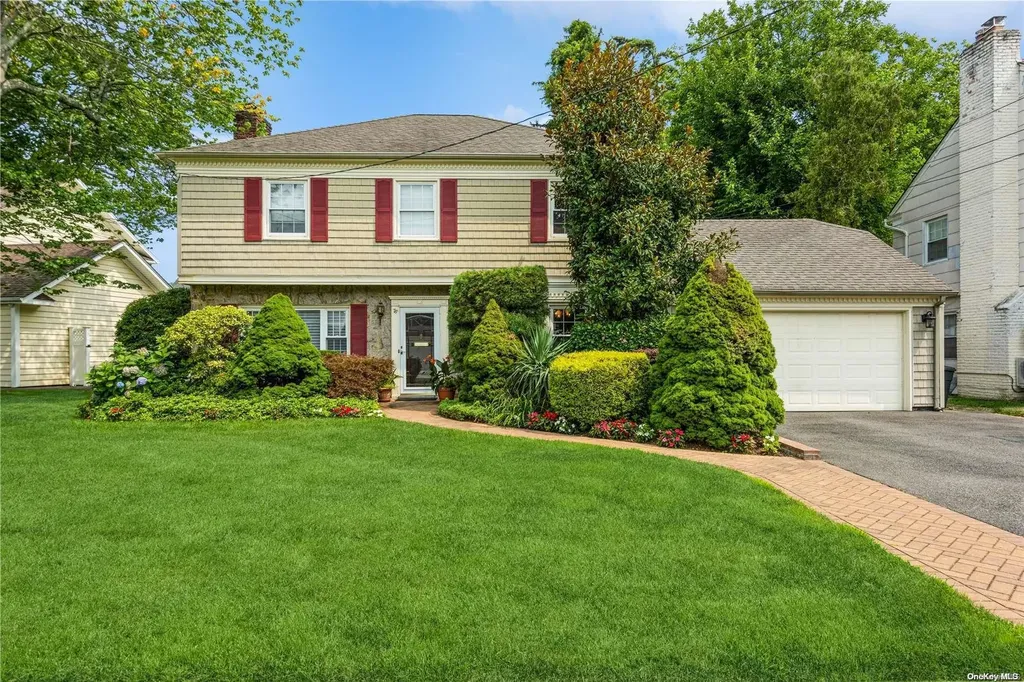 76 Johnson Place Woodmere NY 11598