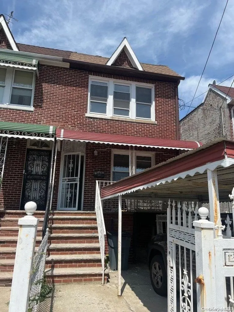 4107 Paulding Avenue Bronx NY 10466